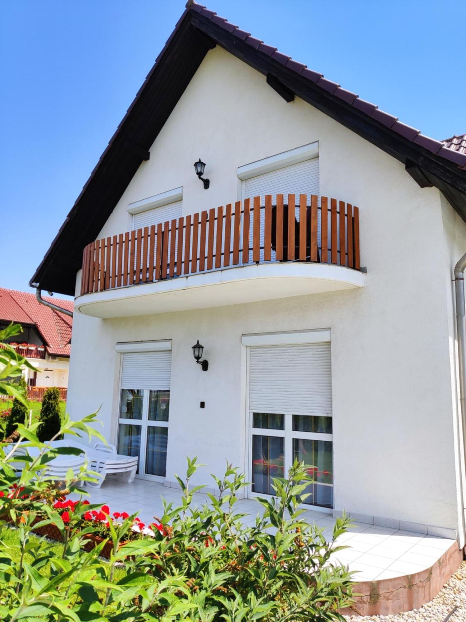Havasi Vendeghaz Apartment Gyenesdias Bagian luar foto